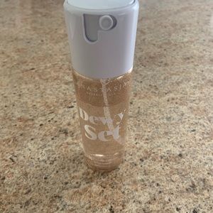 Anastasia Beverly Hills Dewy Set Setting Spray